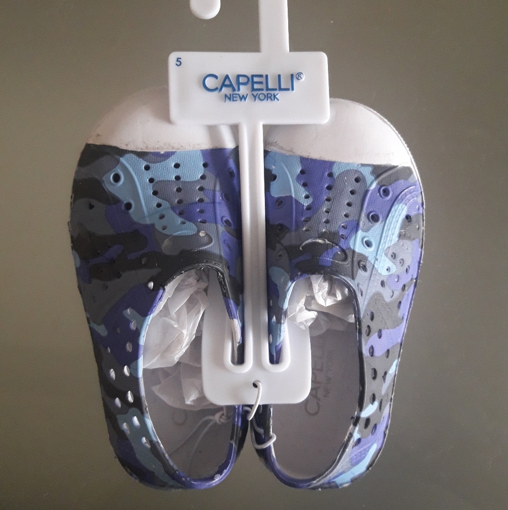 Capelli New York Unisex-Child Water Shoes